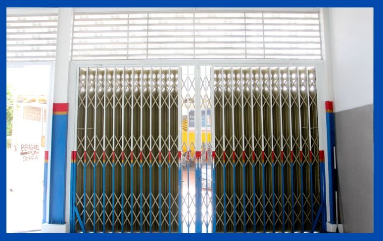 Pintu Harmonika Lancar