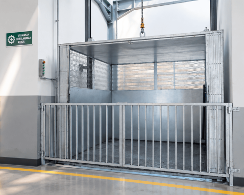 Lift Barang Pabrik dan Gudang
